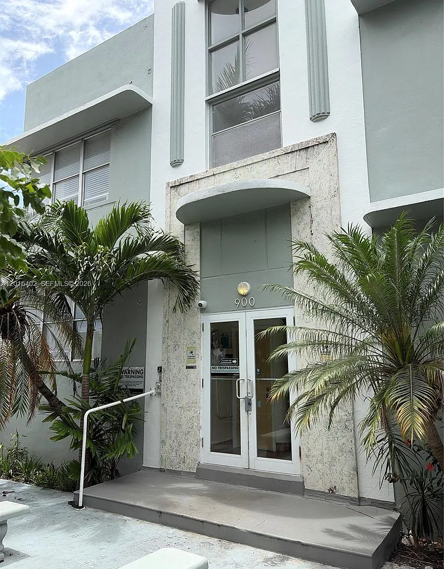 The Coronet Condo — Photo 1