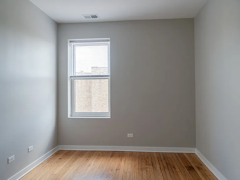 3051 W Leland Ave — Photo 19