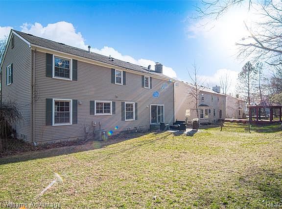4th image of 6510 Windmill Ln