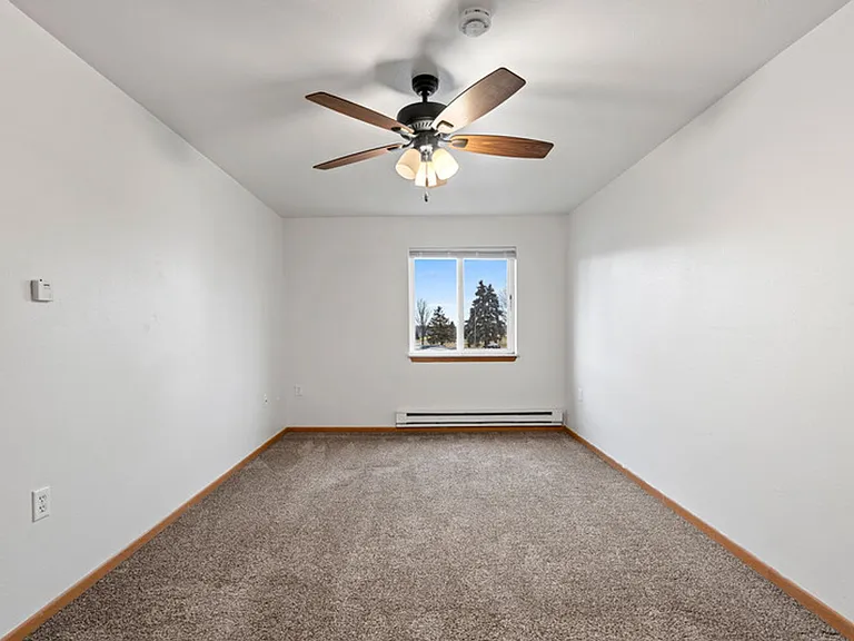 Chestnut Ridge Apartments — Photo 17