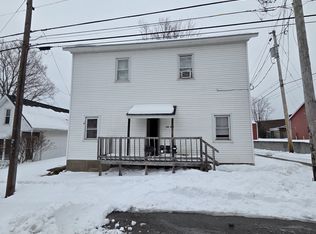 218 4th St, North Vernon, IN 47265