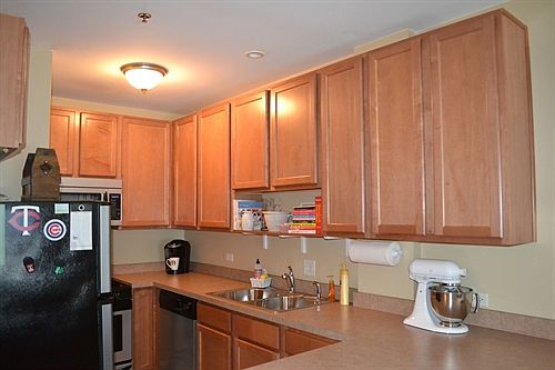 3rd image of 10 N Lake St APT 303