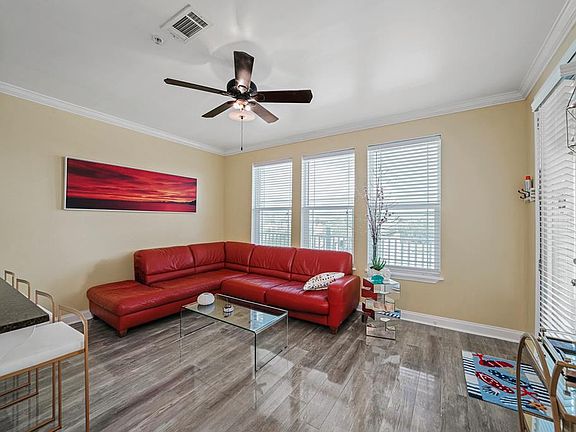 5th image of 1120 15th St #3-E