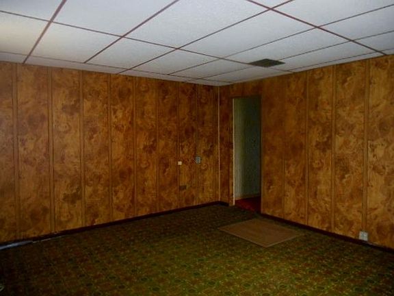 5th image of 204 E Washington St