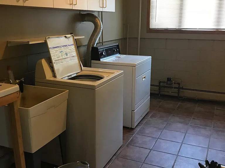 3891 Eastbourne Dr — Photo 13