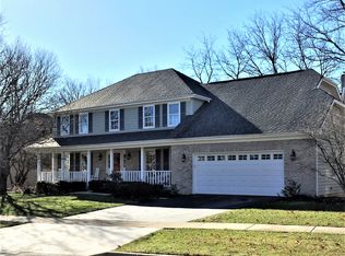 6520 Greene Rd, Woodridge, IL 60517