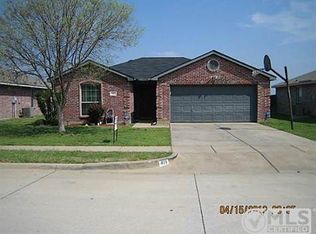 419 Murphy Rd, Burleson, TX 76028