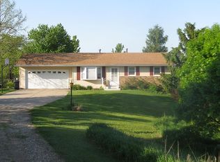 112 Mallard Ln, East Peoria, IL 61611