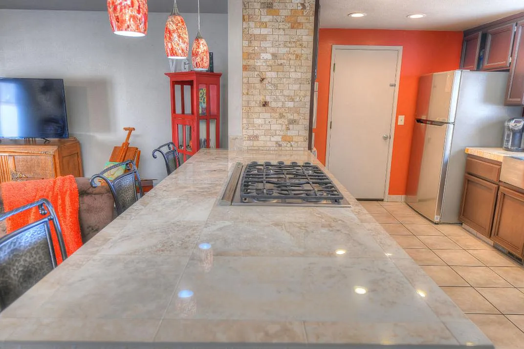 3 bed, 1628 sqft, $2,395 — Photo 4