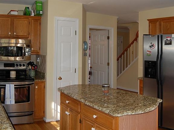 2nd image of 9236 Kings Charter Dr