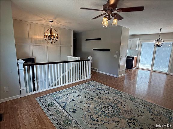 3rd image of 4 Paulina Dr