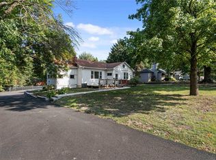 7523 Antioch Rd, Overland Park, KS 66204