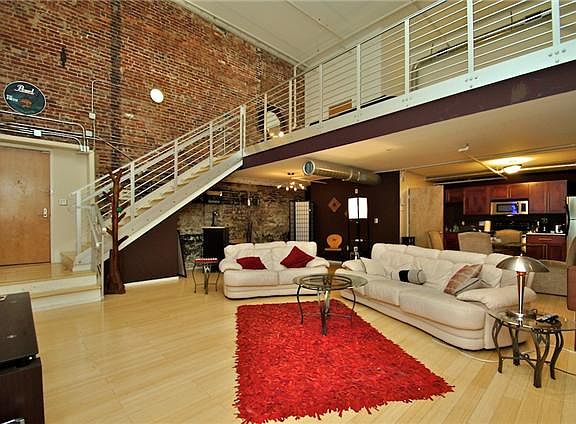 5th image of 309 Church St APT 107