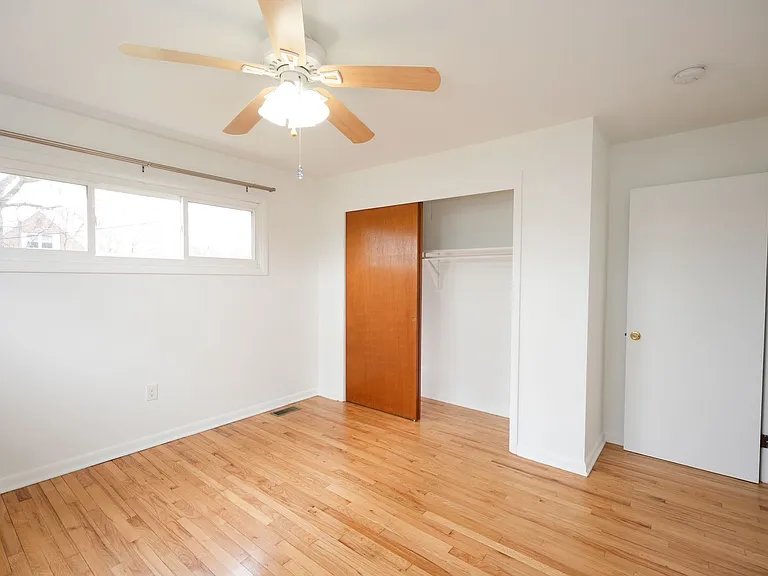 2305 River Rd — Photo 22