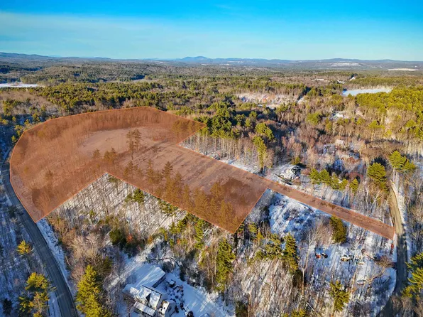 15 Hot Hole Pond Road, Concord, NH 03301