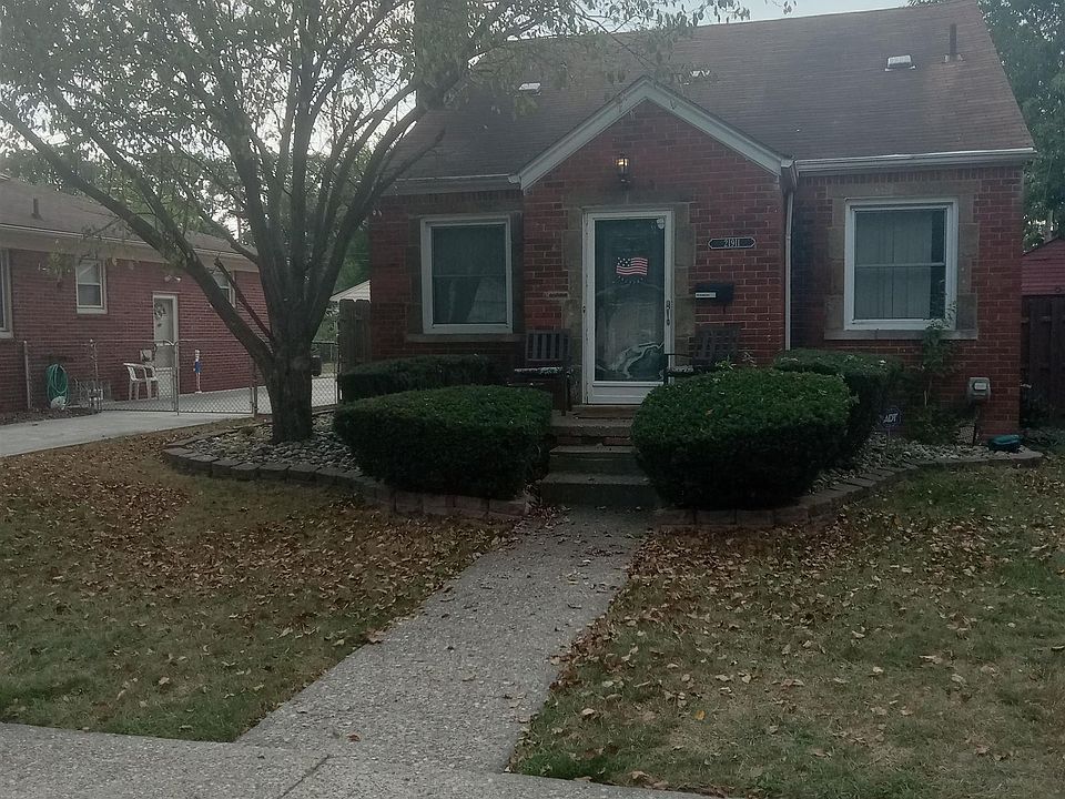 1st image of 21911 Oakwood Ave