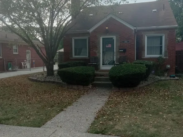 21911 Oakwood Ave, Eastpointe, MI 48021