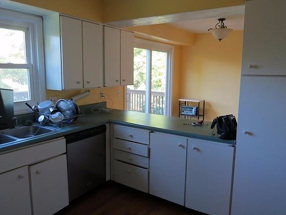 4th image of 2501 Bayberry Ln