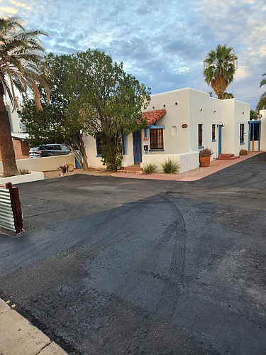 1215 E Mabel St Photo 1