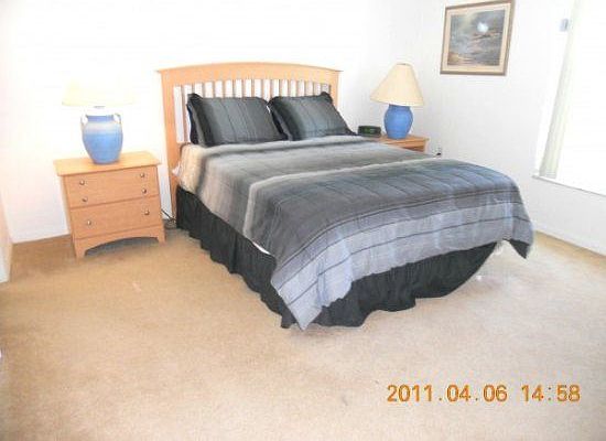 FP4P140TMP-queen-master-bedroom