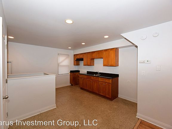2nd image of 4213 S Michigan Ave APT C