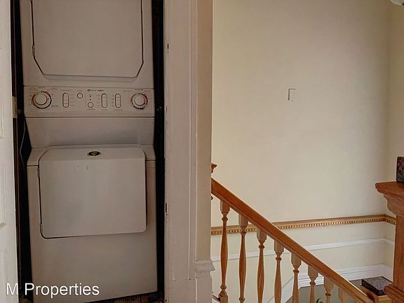 4th image of 71 Potomac St #A