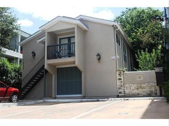 2nd image of 3907 Gilbert Ave APT 3