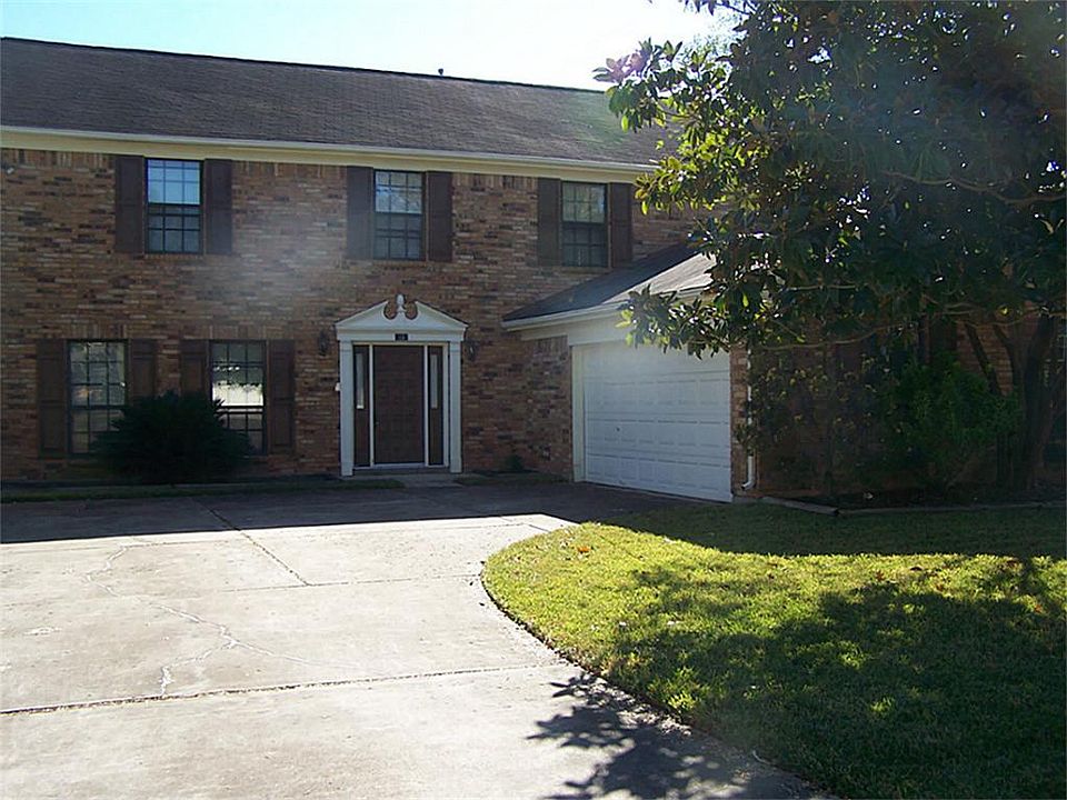 1st image of 1907 Victoria Garden Dr