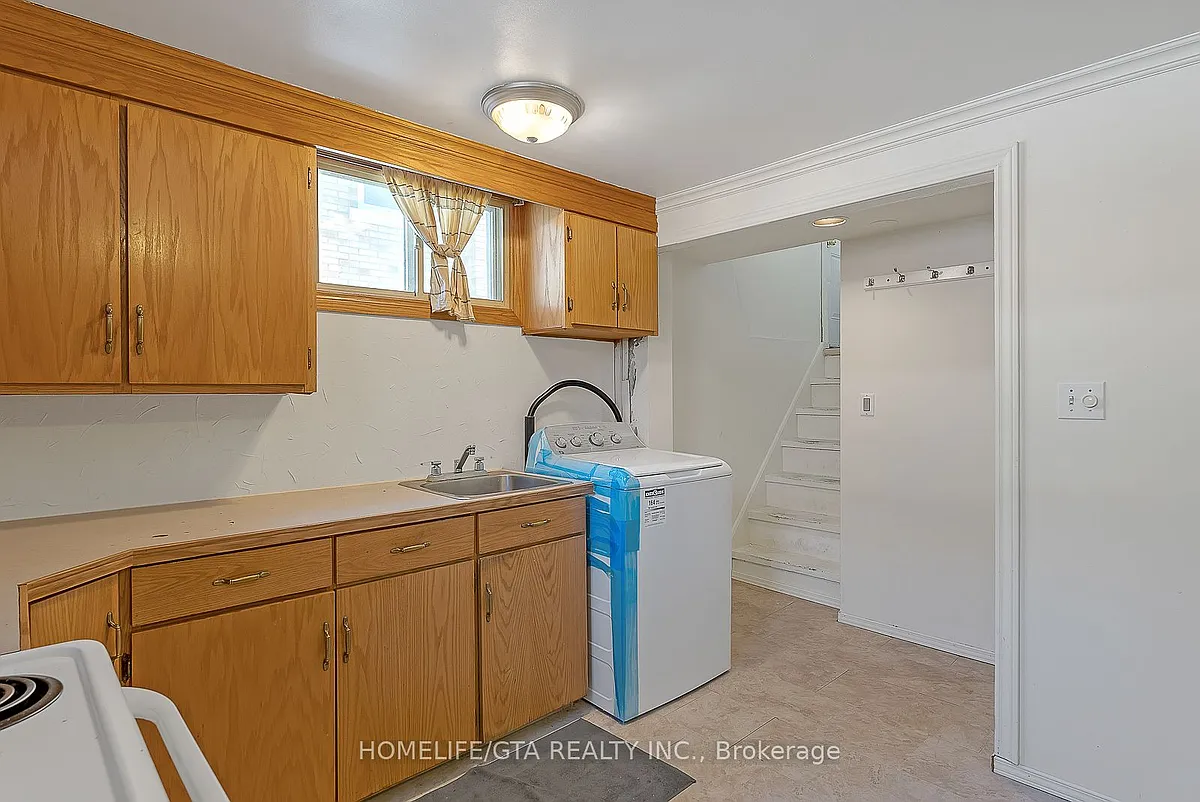 Building Photo - 278 Malaga Rd #BASEMENT