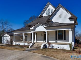 403 Main St E #E, Hartselle, AL 35640