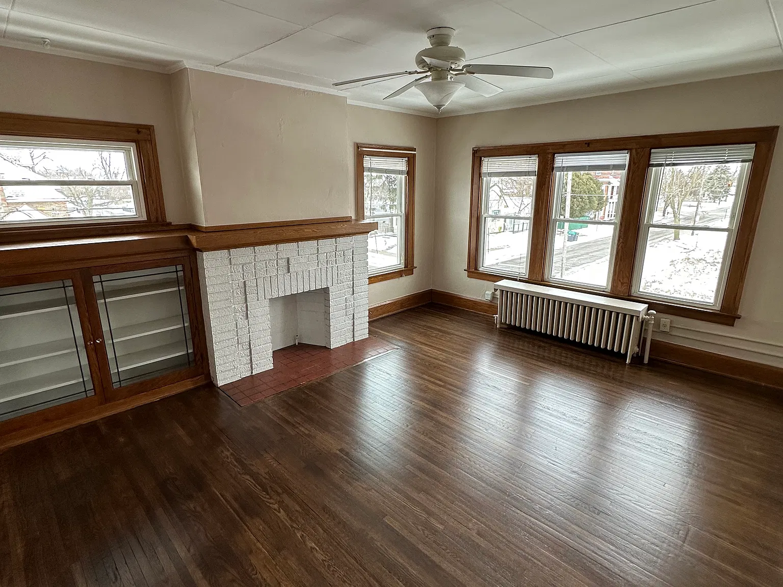 1 bed, 1200 sqft, $750 — Photo 2