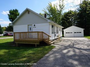816 Community St, Lansing, MI 48906