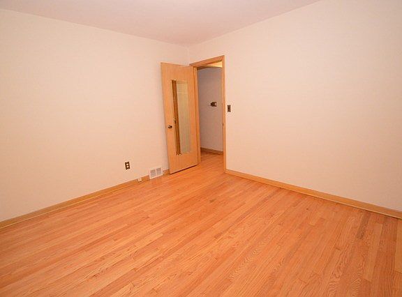5th image of 821 Westchester Blvd