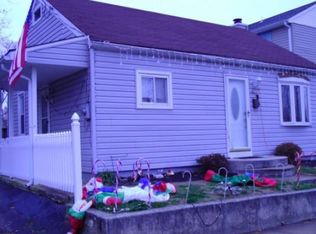 514 Chestnut St, Glendora, NJ 08029