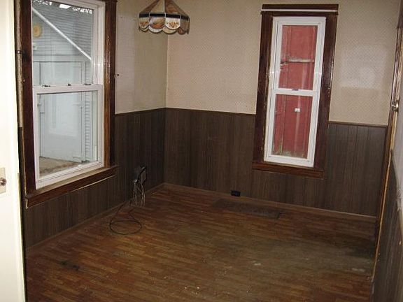 5th image of 1543 North Ave NE