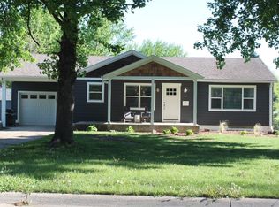 509 1st St NE, Orange City, IA 51041