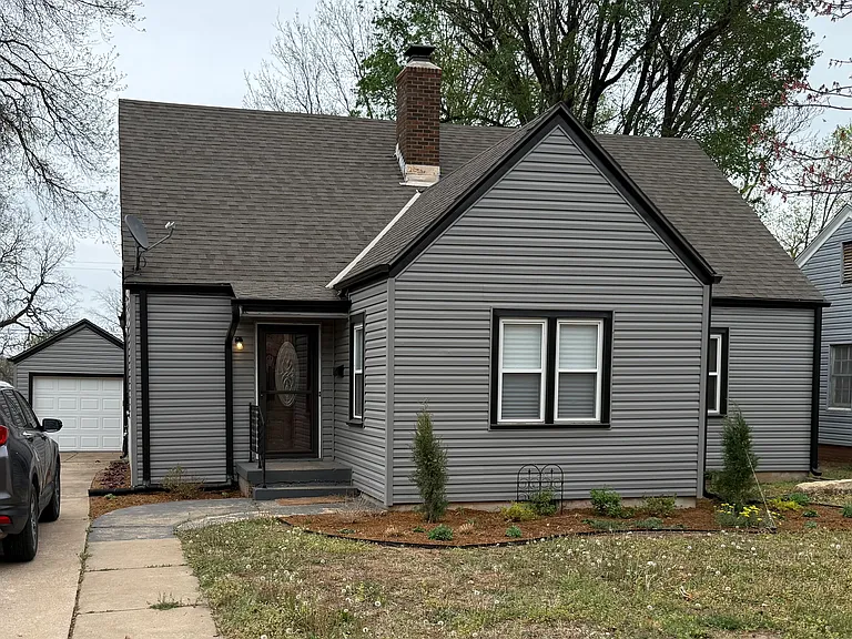 401 S 8th St — Photo 1