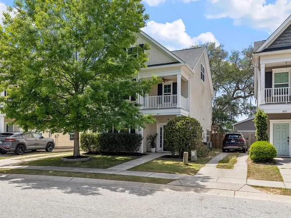 1817 Towne St, Johns Island, SC 29455
