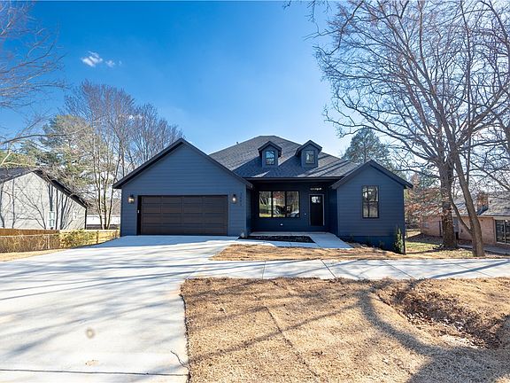 2nd image of 2801 W Rutledge Ln