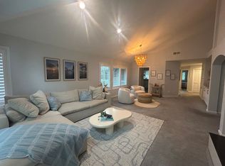 2090 Stonefield Ln, Santa Rosa, CA 95403