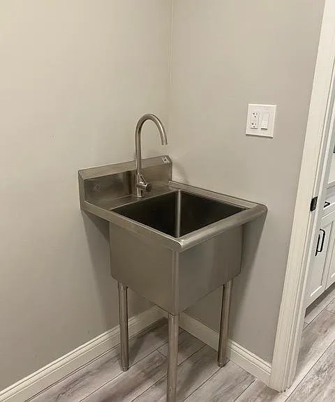 490 Lakeview Dr — Photo 27