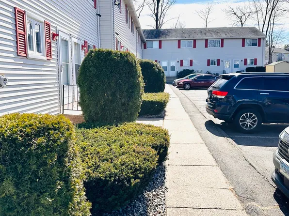 421 Allen Street APT B5, New Britain, CT 06053