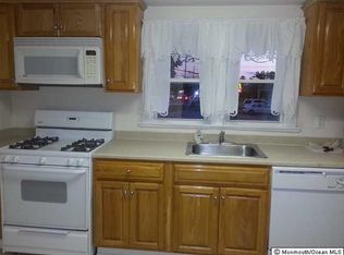 414 Main St, Lanoka Harbor, NJ 08734