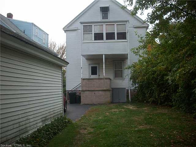 2nd image of 47 Winnett St