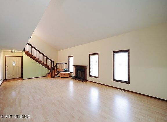 2nd image of 597 Pine Grove Ave