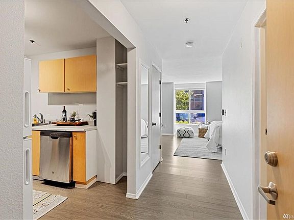 3rd image of 2824 Grand Ave Suite A103