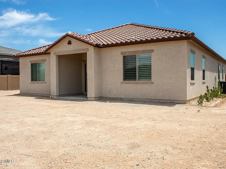 594 S 174th Ln — Photo 27