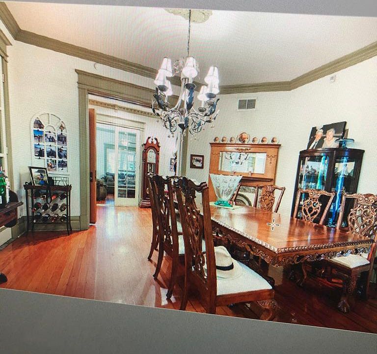 1st image of 2557 C St