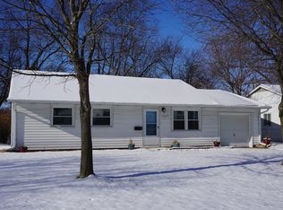 1907 Roberta Ln, Champaign, IL 61821