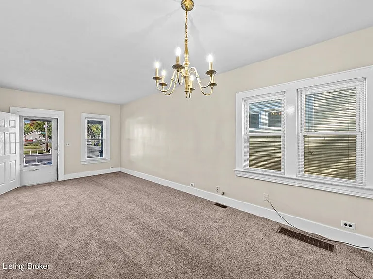 3129 Taylor Blvd — Photo 4